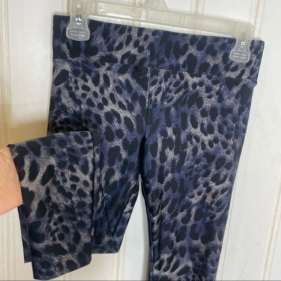 Koral Drive Cheetara Leggings, Blue Cheetah Print 215 - Picture 3 of 8